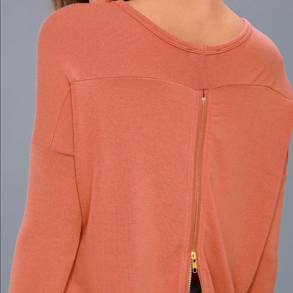 Lulus dusty rose zip to my Lou top size Small gold zip back high low - Picture 3 of 11